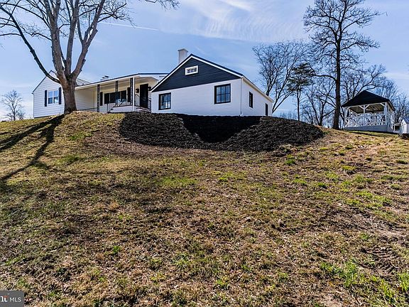 4th image of 160 Wertz Run Rd