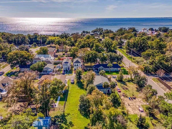 1210 W Gimble St, Pensacola, FL 32502
