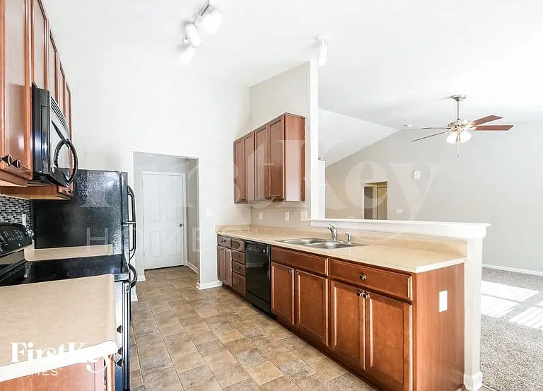13826 Zion Ct — Photo 7