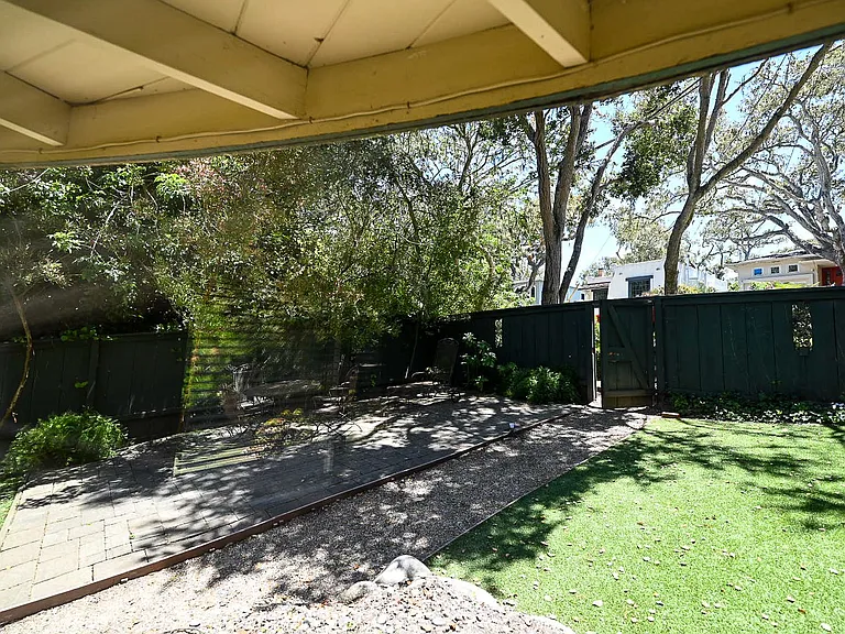 24682 Dolores St — Photo 9