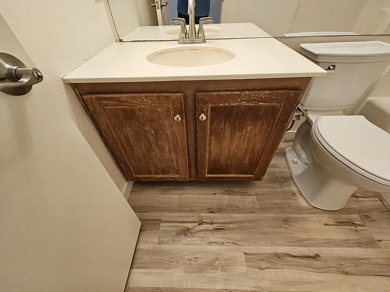 1526 Woodward Heights Way — Photo 9