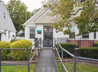 11504 237th St, Elmont, NY 11003