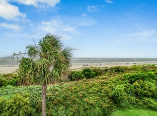 4 Beach Club Villas Ct, Isle Of Palms, SC 29451