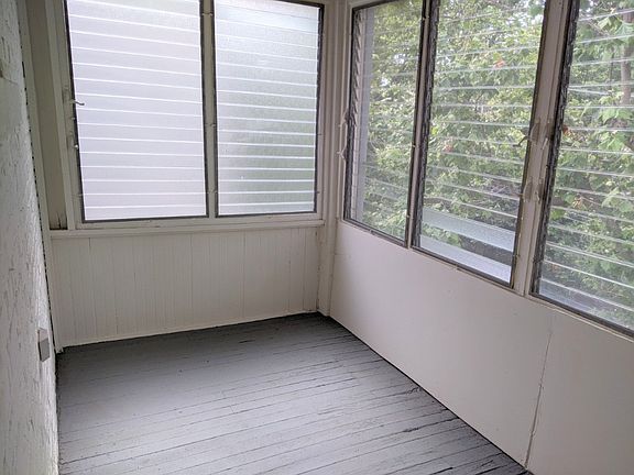 4th image of 1405 W Jarvis Ave #3