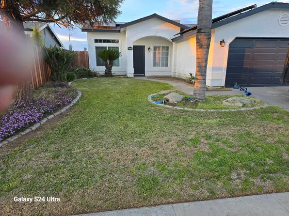 670 Dogwood Avenue, Tulare, CA 93274