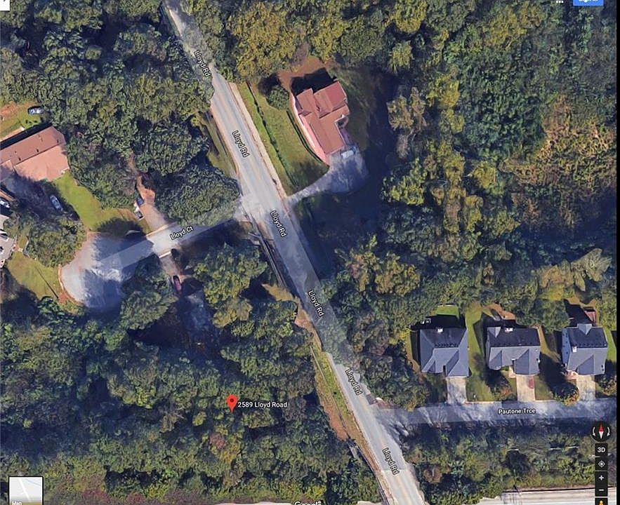 2nd image of 2589 Lloyd Rd