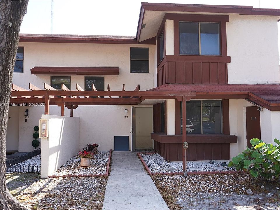 1st image of 605 NW 210th St #10426