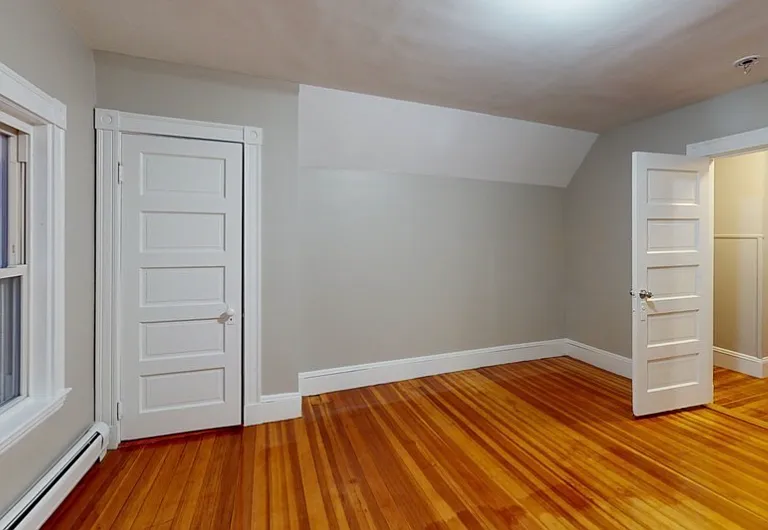 1010 Washington St — Photo 4
