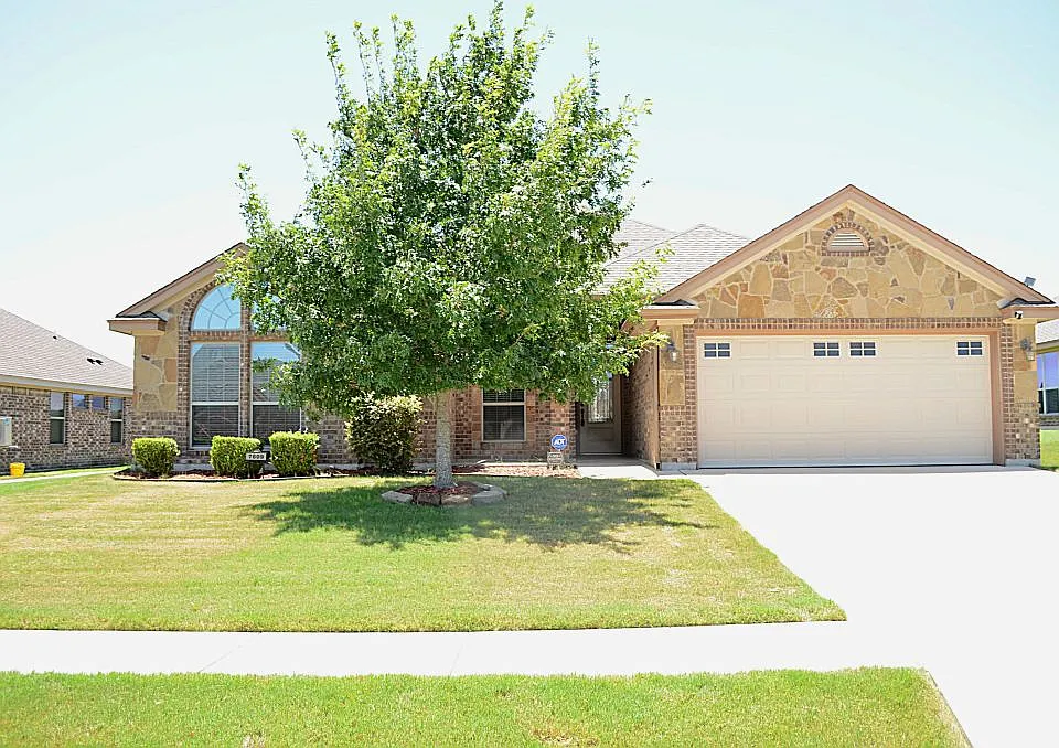 7609 Zircon Dr