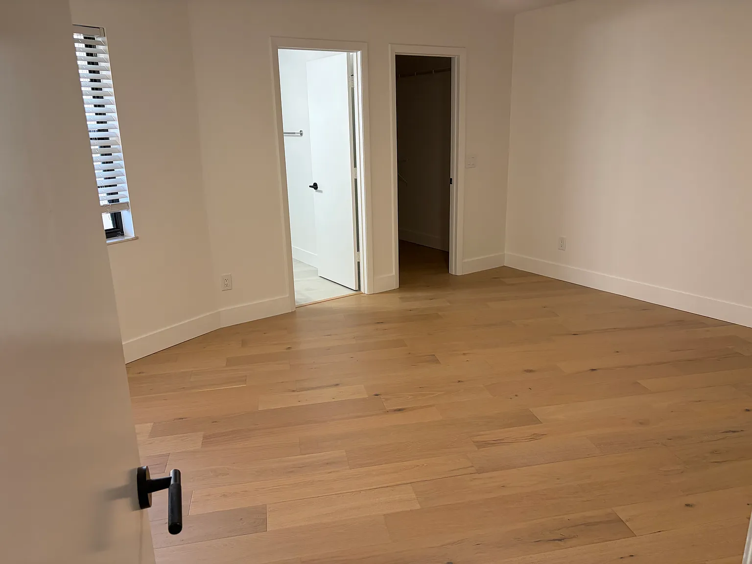 2 bed, 1067 sqft, $1,950 — Photo 4