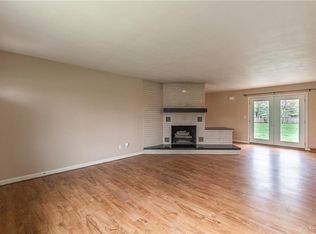 1137 Fudge Dr, Dayton, OH 45434