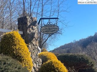 3 Toms Knob Rd, Sparta, NC 28675