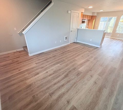 5th image of 6628 SE 80th Ave