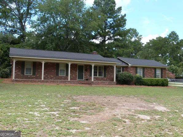 222 Shuman Dr, Statesboro, GA 30458