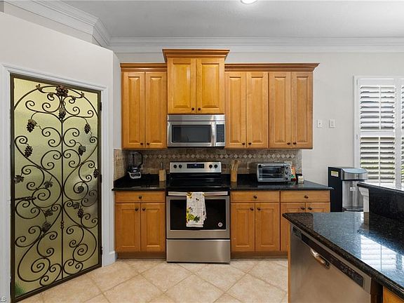 4th image of 20330 Ardore Ln #20330