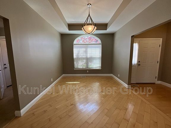 5th image of 714 Wheatfield Rd