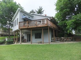 907 Saddle Rdg, Portage, WI 53901