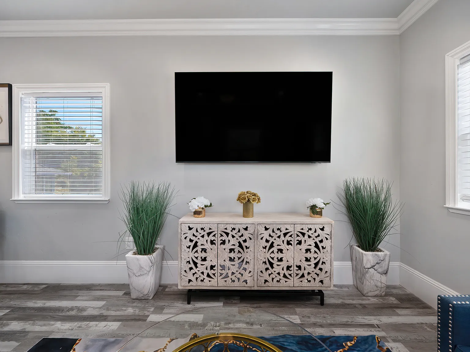 2 bed, 1000 sqft, $3,750 — Photo 3