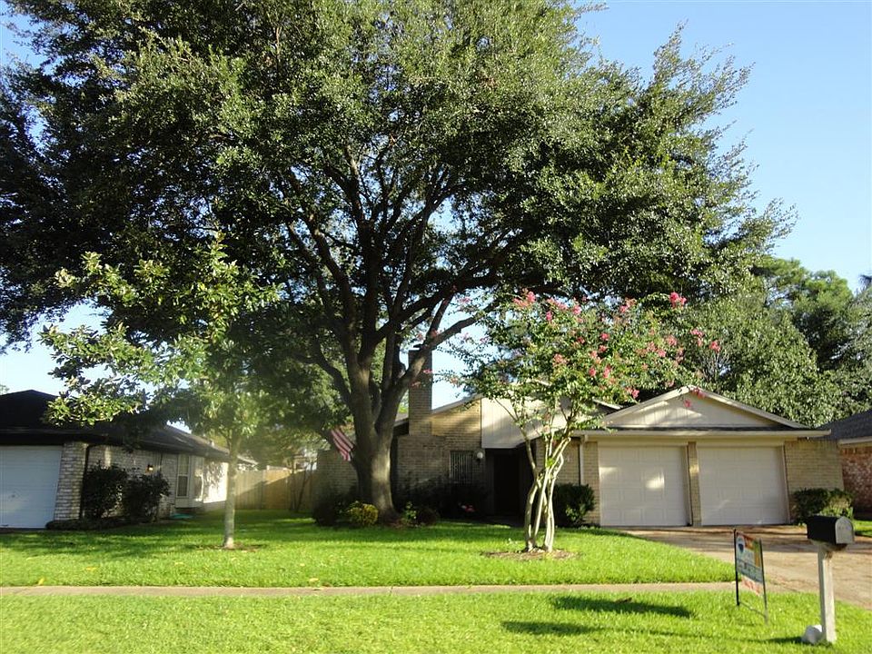 1st image of 15714 Brookford Dr