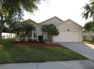 6027 Ridge Lake Cir, Vero Beach, FL 32967