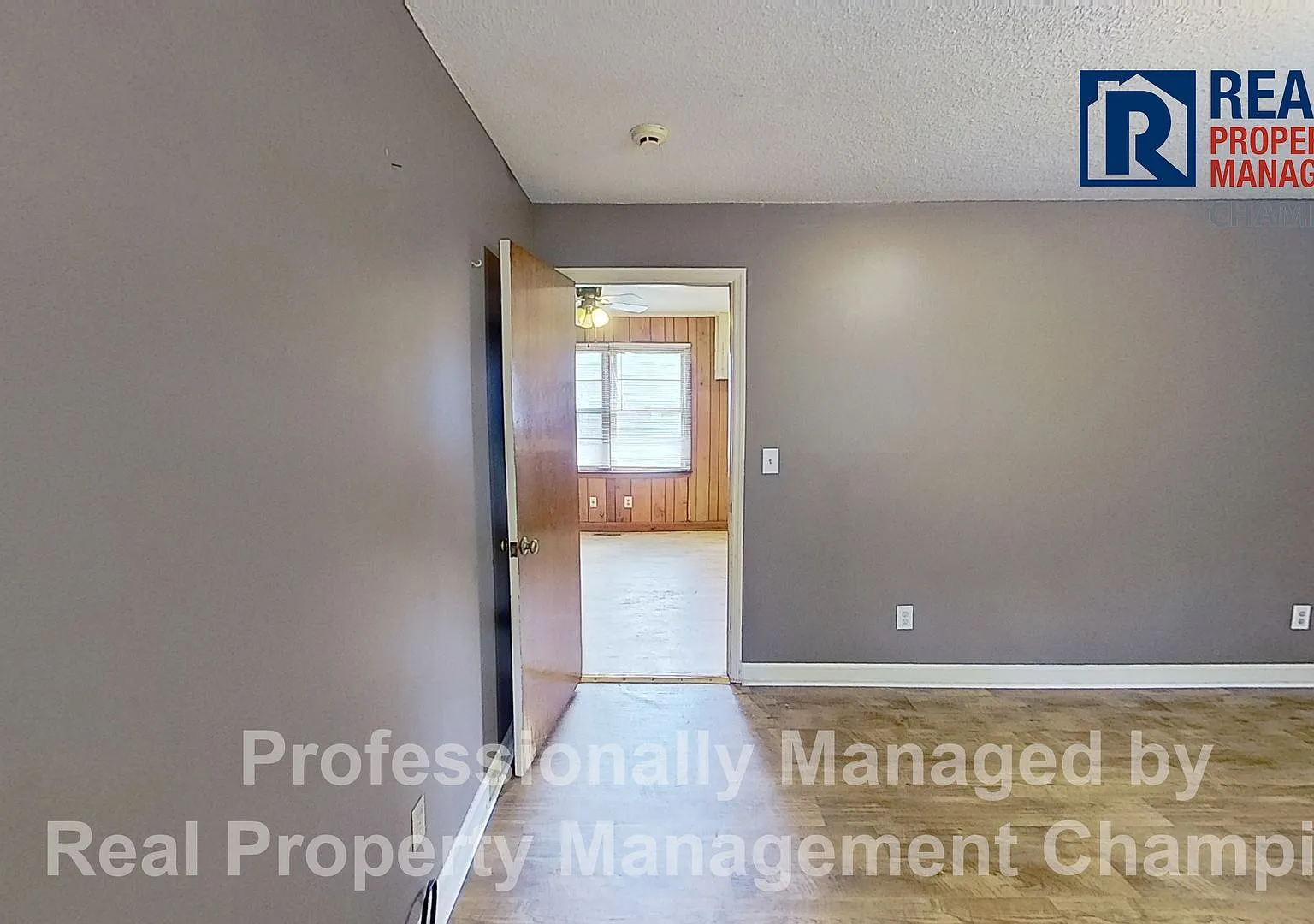 All Brick Home on Shady Lot — Photo 4