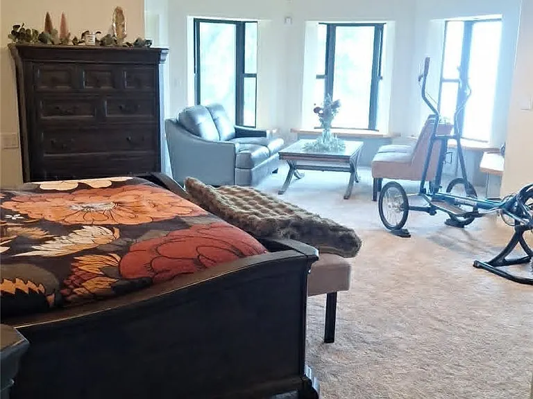 21425 Sawpit Canyon Rd — Photo 8