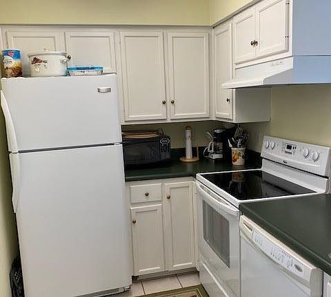 5th image of 290 Sailors Cove Dr Unit 408