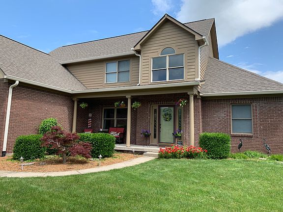 2nd image of 162 Woodfield Pl