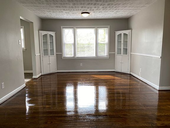 5th image of 2222 Circle Dr