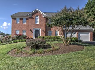 5010 Williamsburg Ct SW, Roanoke, VA 24018