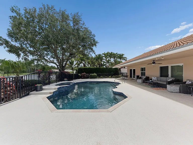 8658 Vista Greens Ct — Photo 15