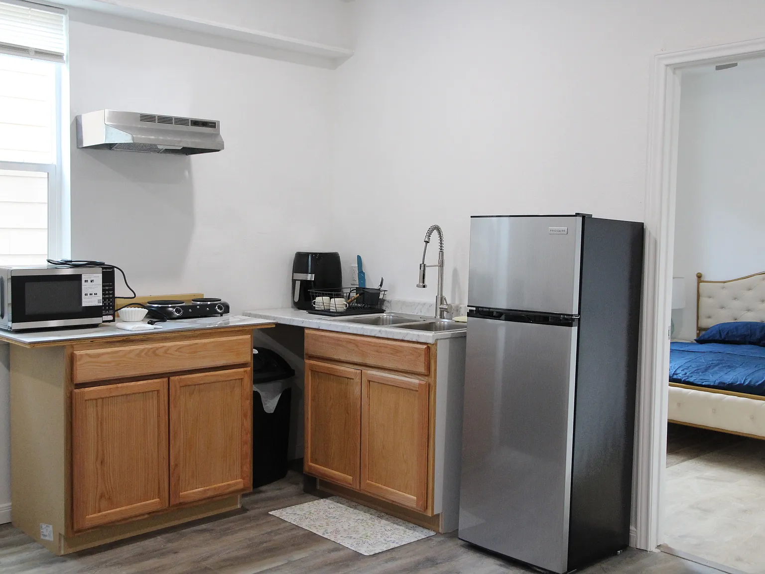 2 bed, $1,600 — Photo 2