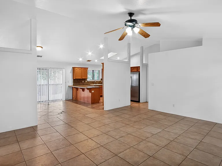 5107 E Ramada Dr — Photo 4