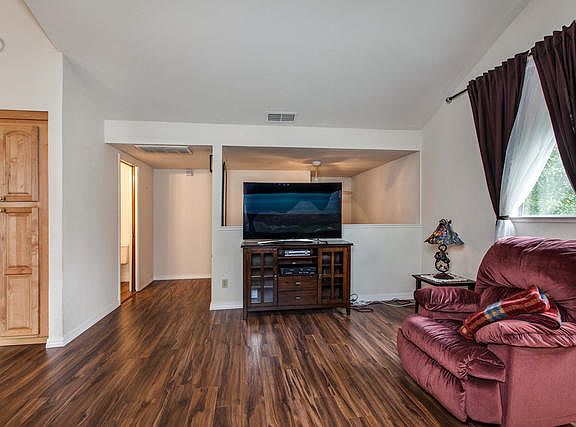 4th image of 149 Valley Oak Dr