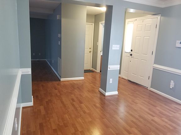 3rd image of 4200 King Edward Ct