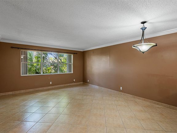 5th image of 550 SE 2nd Avenue #G-21