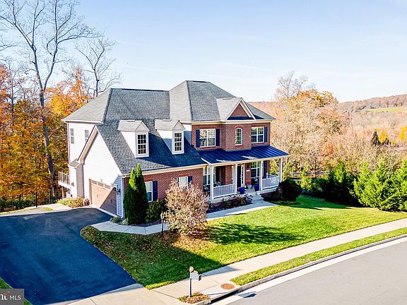 5th image of 21095 Honeycreeper Pl
