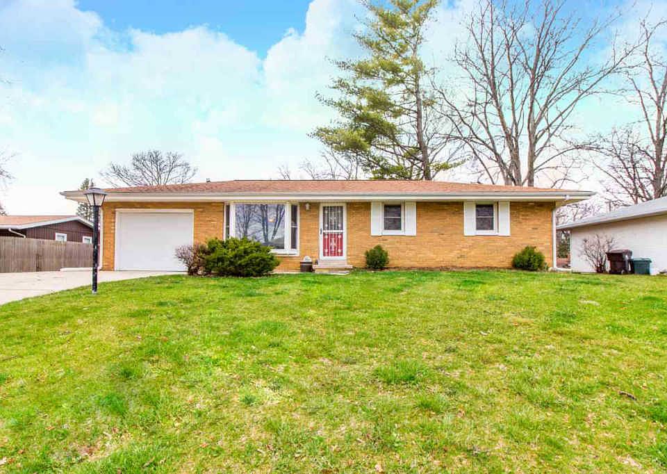 1st image of 5711 N Monterey Ct
