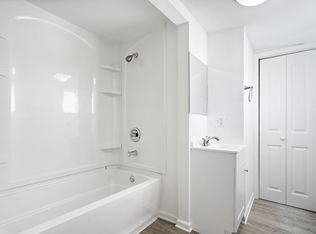 102 S West St APT 4, Alexandria, IN 46001