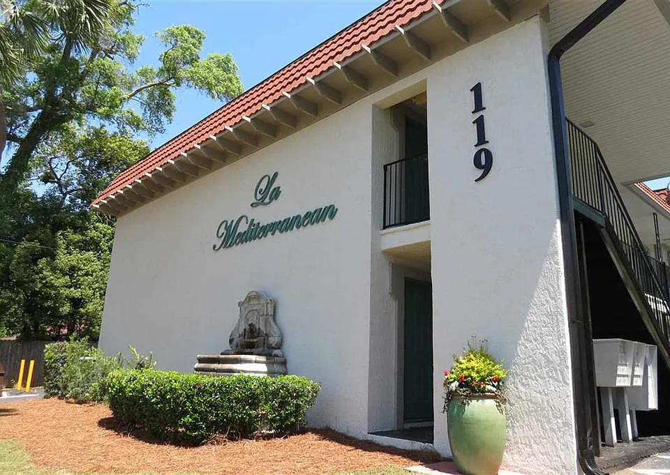 La Mediterranean Apartments
