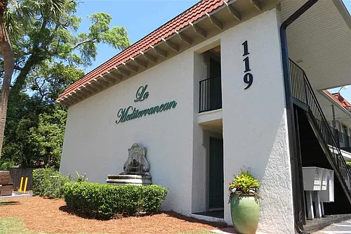 La Mediterranean Apartments Photo 1