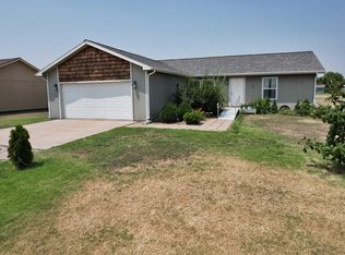 9 Hackberry Dr, Quinter, KS 67752