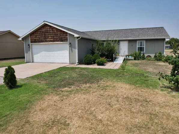 9 Hackberry Dr, Quinter, KS 67752