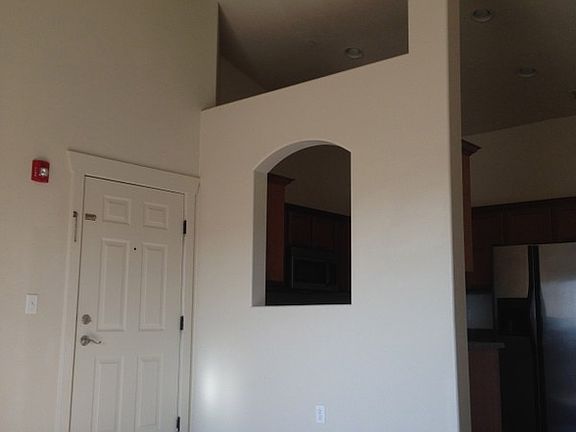 4th image of 179 W Springview Dr