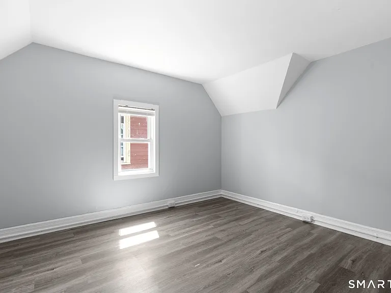 165 Starr St #2 — Photo 19