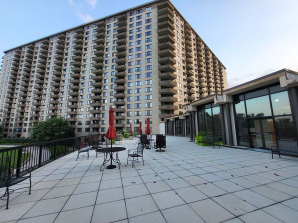 5225 Pooks Hill Rd APT 205