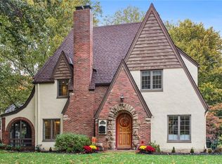 40 W Winthrope Rd, Kansas City, MO 64113