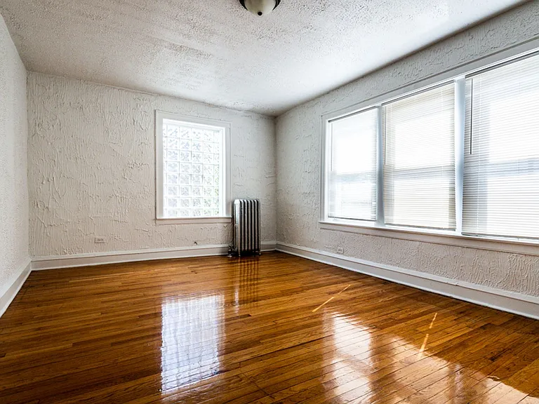 8057 S Laflin St — Photo 18