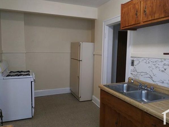 2312 Hecker Ave APT 4
