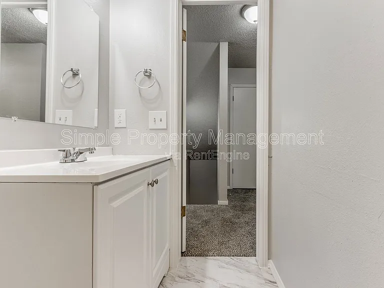 8508 Candlewood Dr — Photo 21